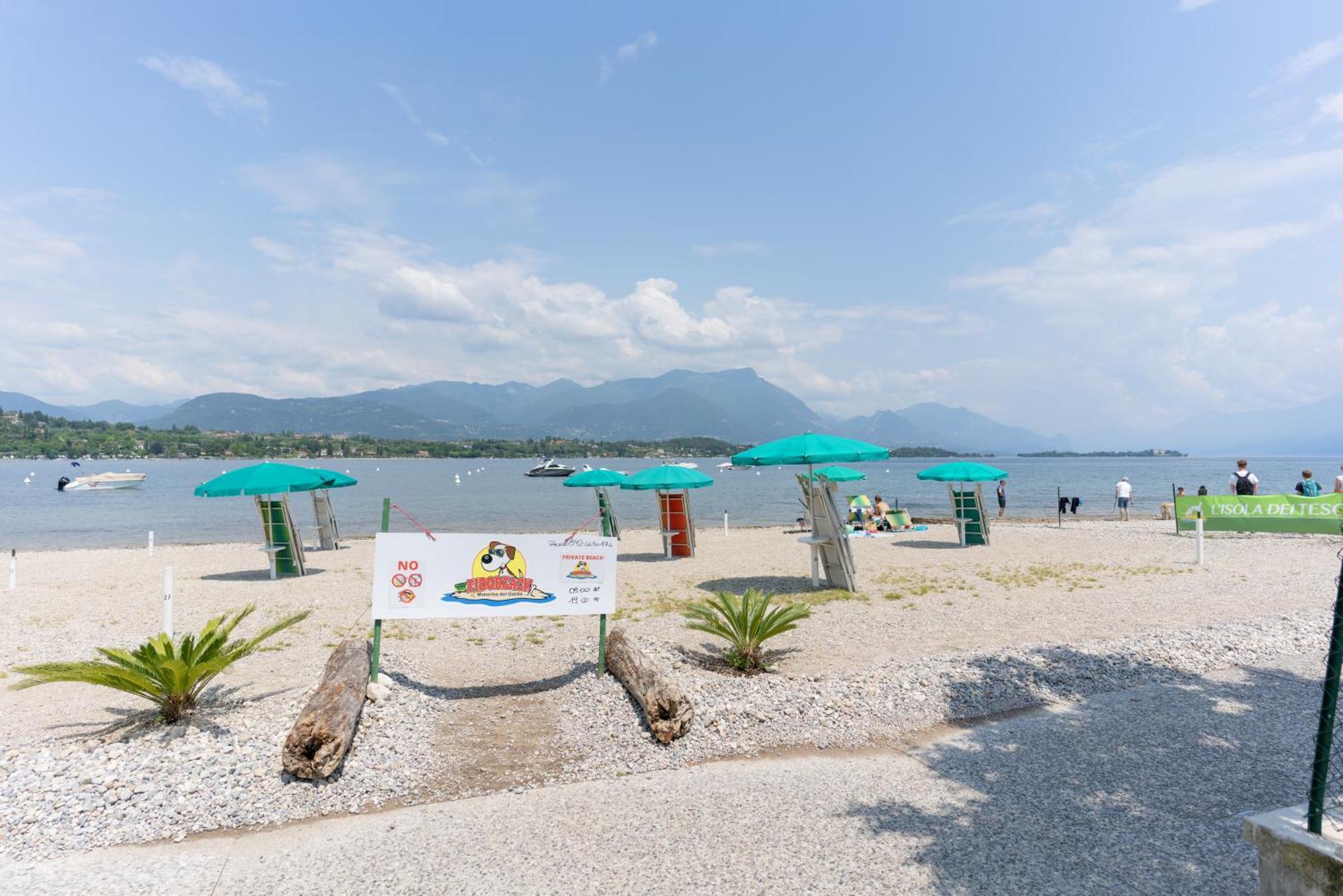 Camping Baia Verde Manerba del Garda Esterno foto