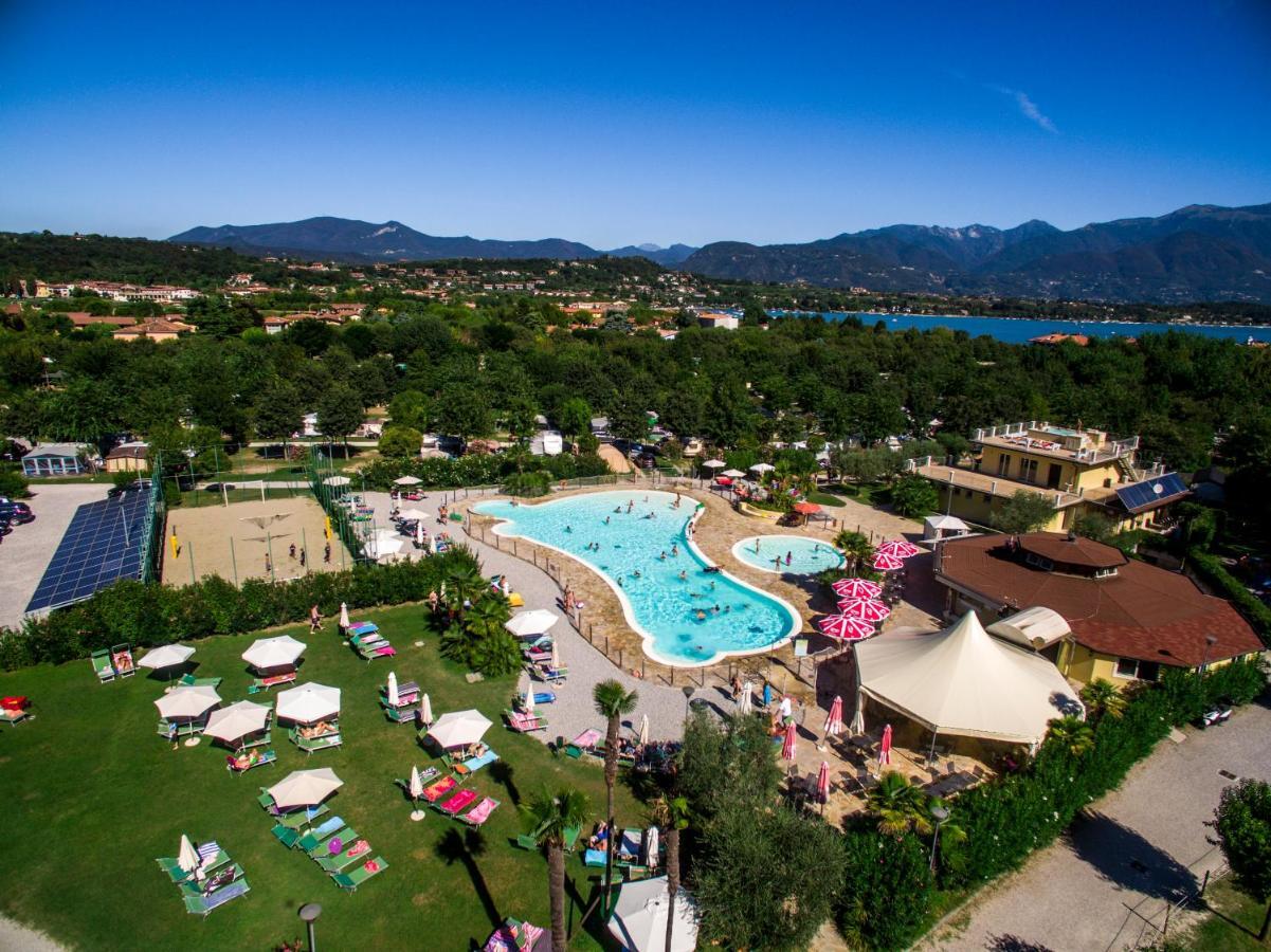 Camping Baia Verde Manerba del Garda Esterno foto