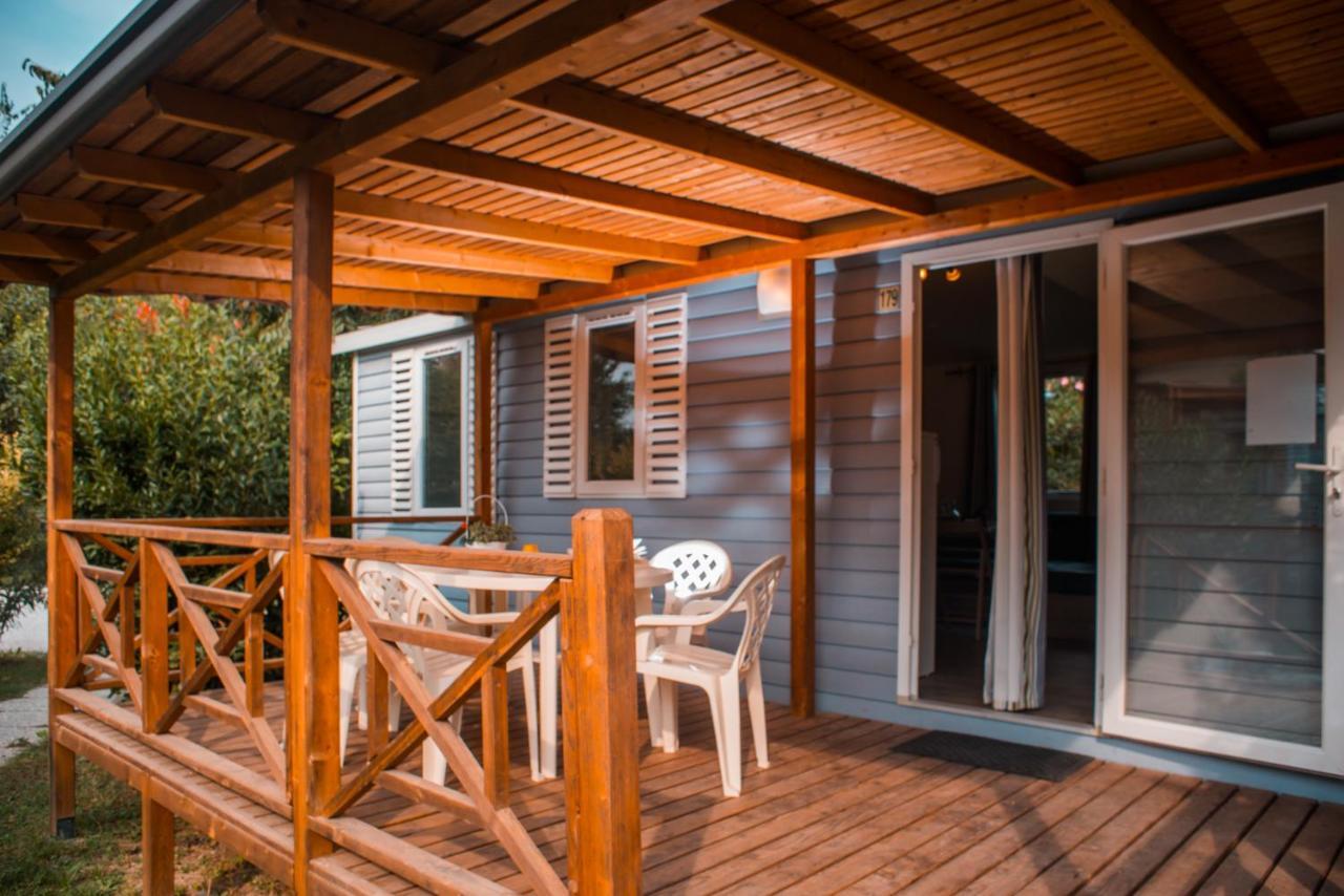 Camping Baia Verde Manerba del Garda Esterno foto