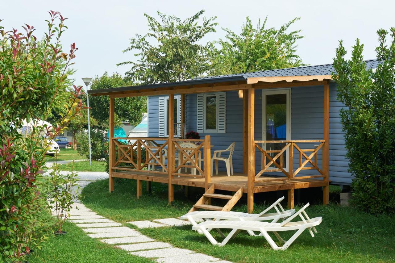 Camping Baia Verde Manerba del Garda Esterno foto